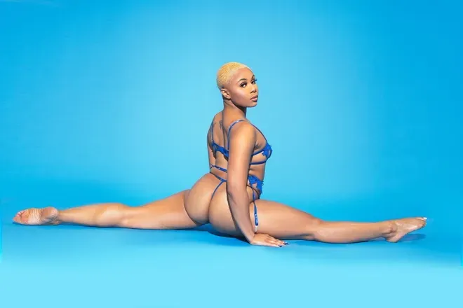 OnlyFans cuenta sunnyworldwide header 2