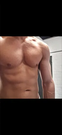 OnlyFans cuenta smallgoesbig header 2