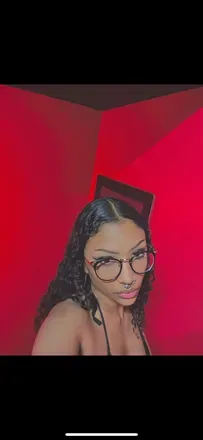 OnlyFans account  mommiilonglegz avatar 1