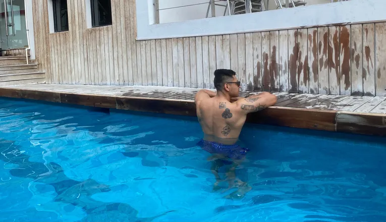 OnlyFans cuenta cesarolivares header 2