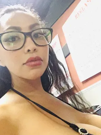 OnlyFans cuenta krystal32jj-bellalatina avatar 1