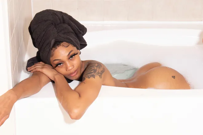 OnlyFans account  thirst.trapper header 2