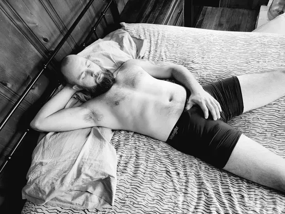 OnlyFans account  hensops avatar 1