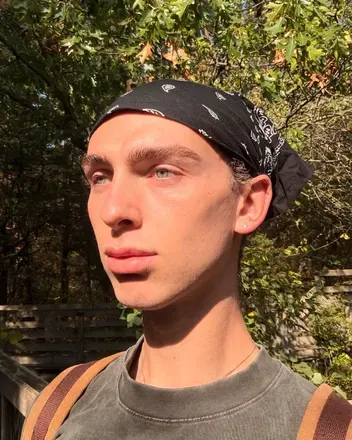 OnlyFans account  luvrboy99 avatar 1