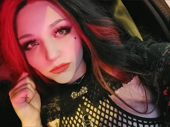 OnlyFans account  mistressyuuxi avatar 1
