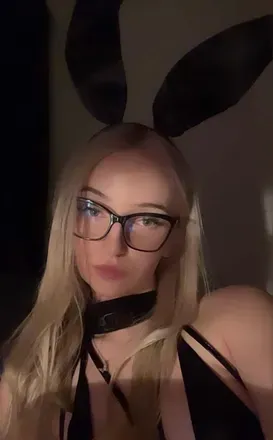 OnlyFans cuenta isabell4_4_4 avatar 1
