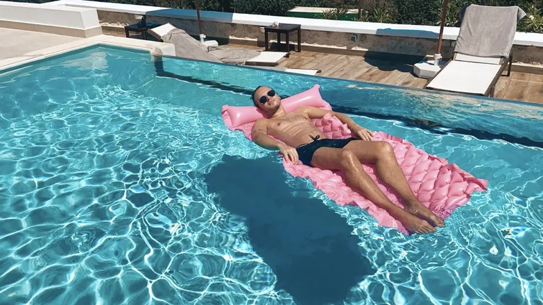 OnlyFans cuenta u156043248 header 2