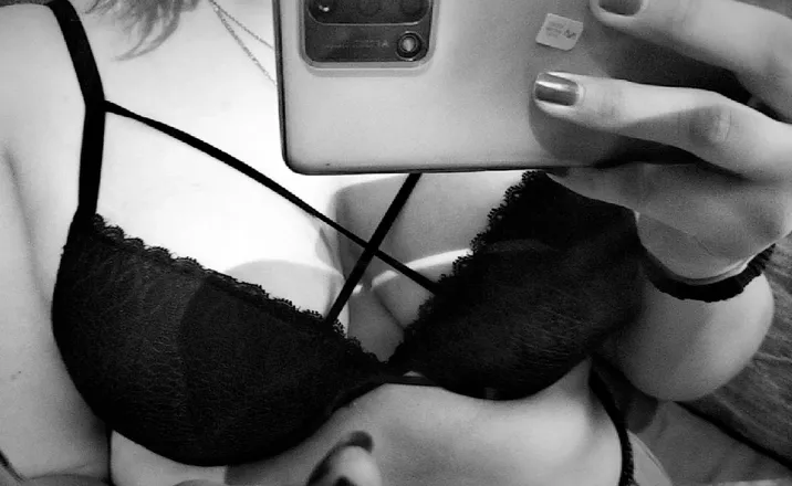 OnlyFans cuenta bellval24 header 2