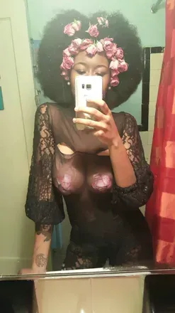 OnlyFans cuenta poeticinjustice__ avatar 1