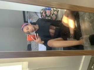 OnlyFans cuenta mrssmall_feets00 header 2