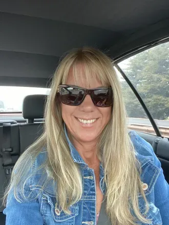 OnlyFans account  titsdownassup avatar 1