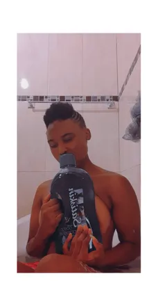 OnlyFans cuenta tittyybae header 2