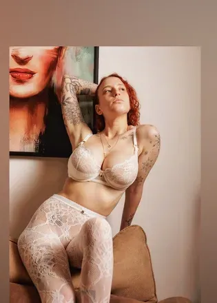 OnlyFans cuenta the_girl_with_the_tatoos avatar 1