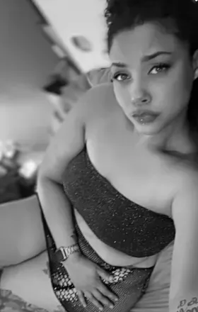 OnlyFans cuenta fancifanci header 2