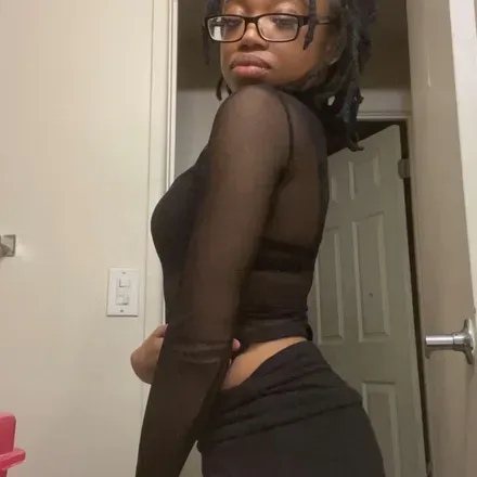 OnlyFans cuenta lilbitgetwet header 2