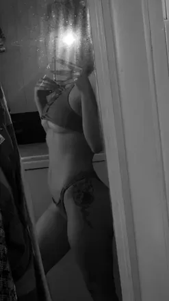 OnlyFans cuenta mallmulla avatar 1