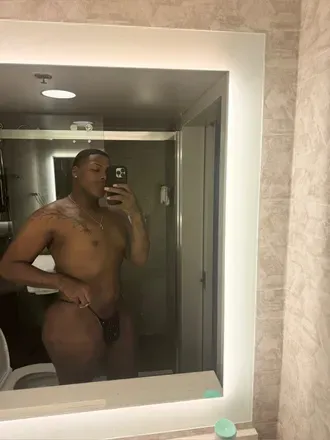 OnlyFans cuenta iamleroylee avatar 1