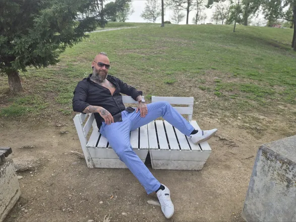 OnlyFans cuenta u409590446 header 2