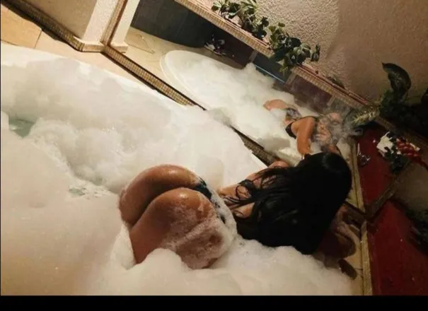 OnlyFans cuenta exoticbadgirl header 2