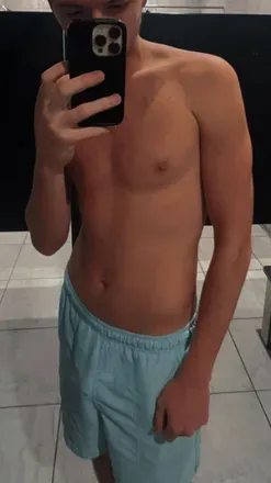 OnlyFans cuenta goldenloxxxfree avatar 1