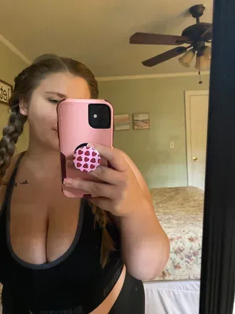 OnlyFans account  mad.isonbb avatar 1