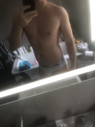 OnlyFans cuenta matthewtee header 2