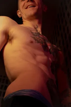 OnlyFans cuenta repairman67 header 2
