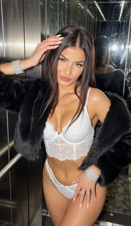 OnlyFans cuenta ellas.world avatar 1