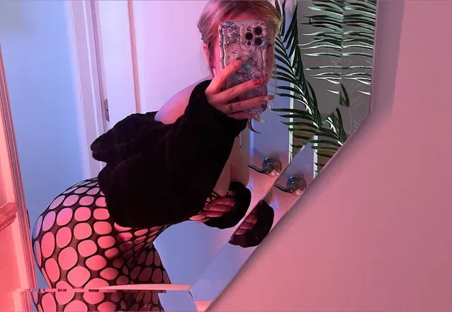 OnlyFans cuenta kingcaitlinnn_ppv header 2