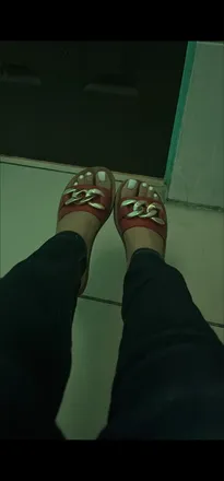 OnlyFans cuenta feetcurly header 2