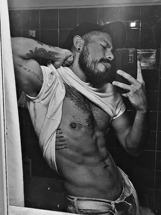 OnlyFans cuenta cachorrorojoo avatar 1