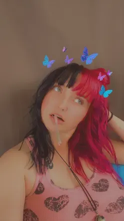 OnlyFans account  clementinetree avatar 1