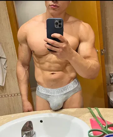 OnlyFans cuenta maximohotby avatar 1