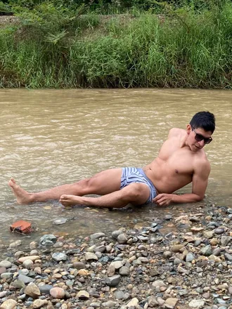 OnlyFans account  badmoi30 header 2
