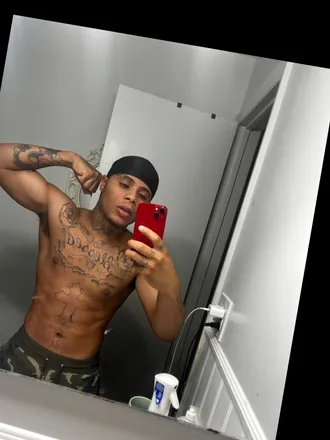 OnlyFans account  lilbabytaytayyy header 2