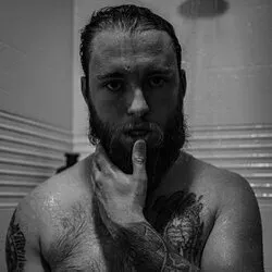 OnlyFans cuenta lukethighwalke8 avatar 1