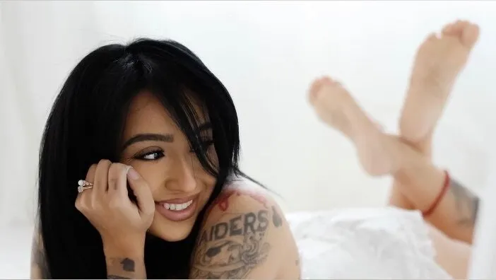 OnlyFans account  nini.smalls header 2