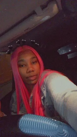 OnlyFans cuenta camdoll1 header 2