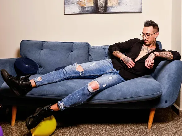 OnlyFans cuenta badfuckerr header 2