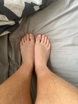 OnlyFans cuenta youngsweetfeetluv avatar 1