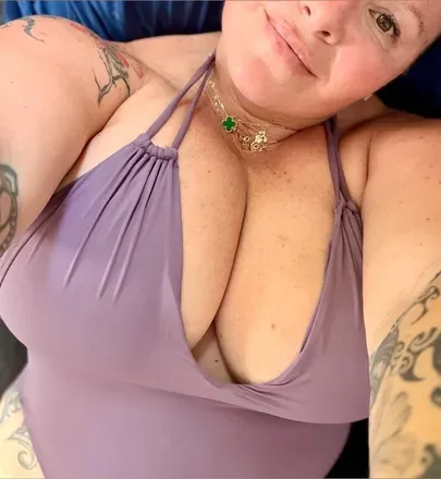 OnlyFans cuenta flowekhloe header 2