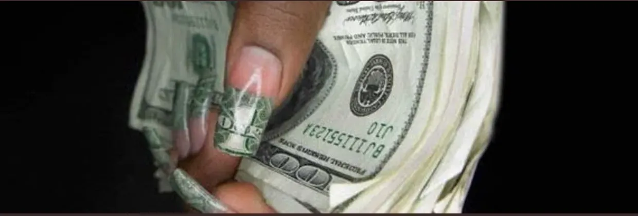 OnlyFans cuenta moneydolldior header 2