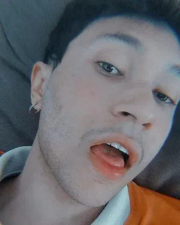 OnlyFans account  almightyliu avatar 1