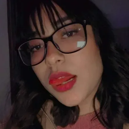 OnlyFans account  isady avatar 1