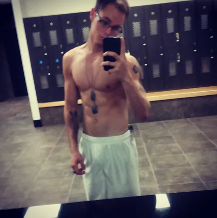 OnlyFans cuenta dexterd88 header 2