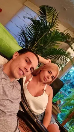 OnlyFans cuenta kattyandjosh avatar 1