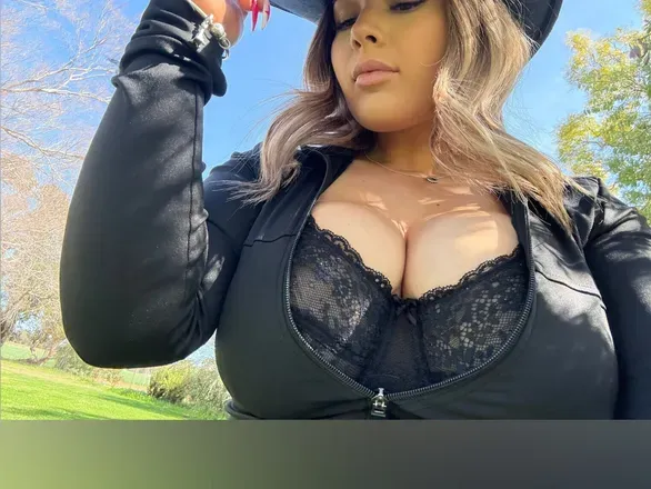 OnlyFans cuenta itswillowxo header 2