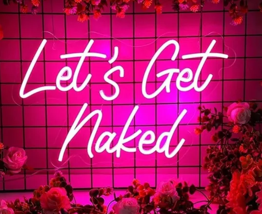 OnlyFans cuenta rae_x0 header 2