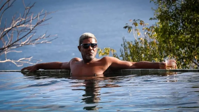 OnlyFans cuenta caribbeansilverfox header 2
