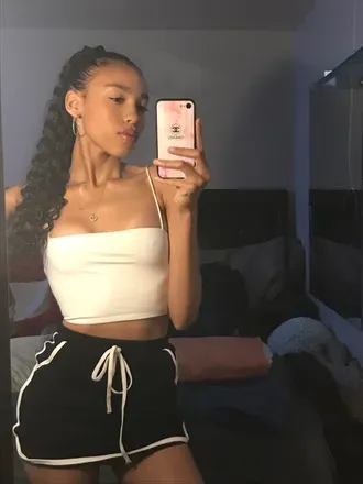 OnlyFans cuenta lilangelari avatar 1